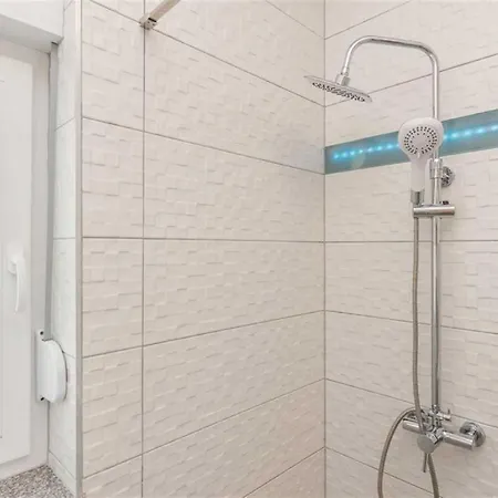 Villa Panorama With Rooftop Pool *