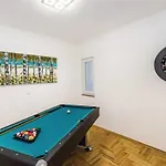 Villa Panorama With Rooftop Pool