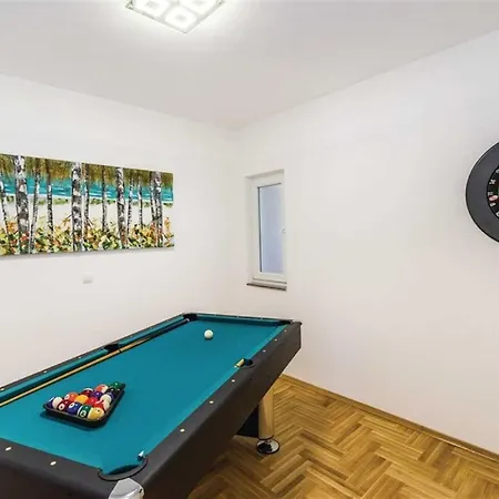 Villa Panorama With Rooftop Pool