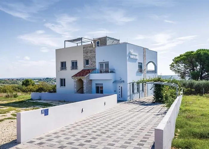 Villa Panorama With Rooftop Pool Ploce (Zadar)