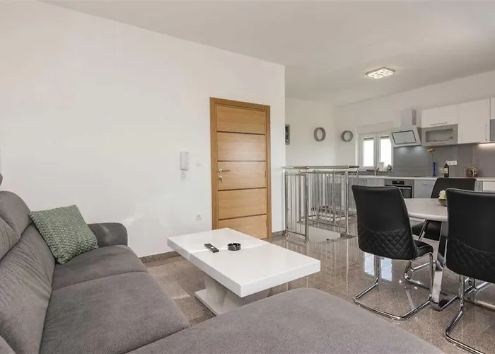 Panorama With Rooftop Pool Villa