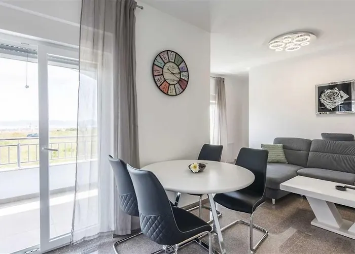 Panorama With Rooftop Pool Villa