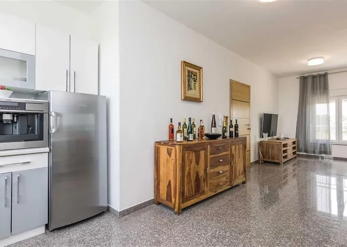 Panorama With Rooftop Pool Villa *