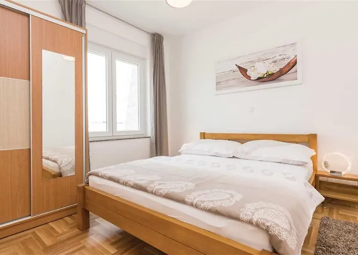 Panorama With Rooftop Pool Villa *